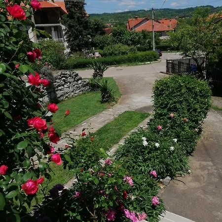 Alexandar Apartament *